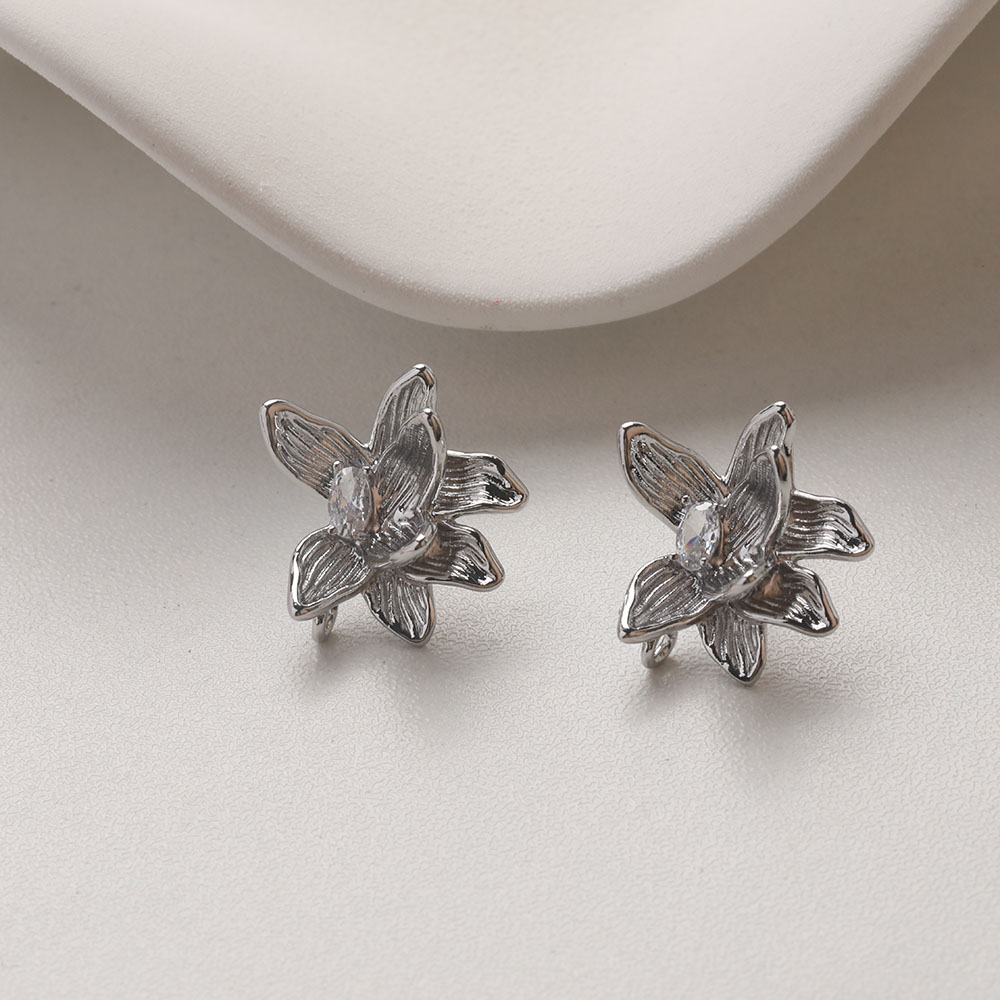 4PCS Dainty Flower Ear Studs E - đánh giá và giá Flower Supplies