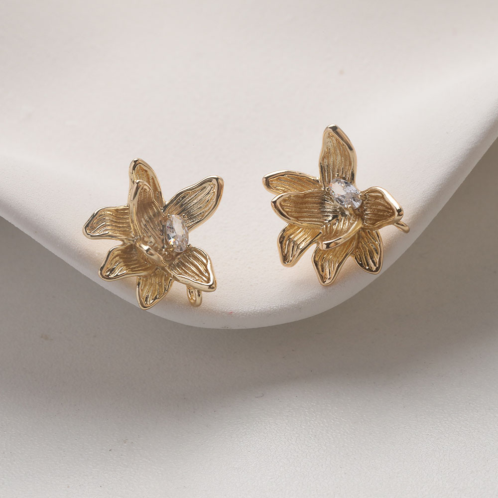 4PCS Dainty Flower Ear Studs E - đánh giá và giá Flower Supplies